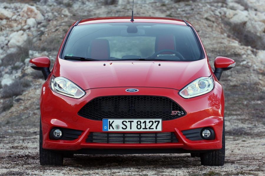  Ford Fiesta ST 2014 года  (фото 16 из 66)